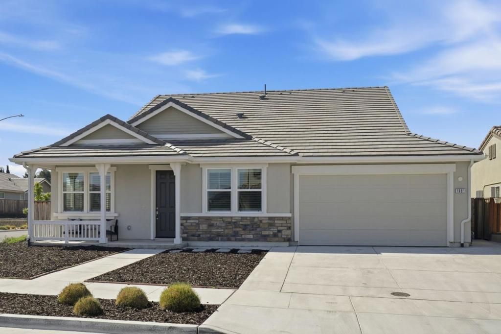 1981 Dylan Street, Hollister