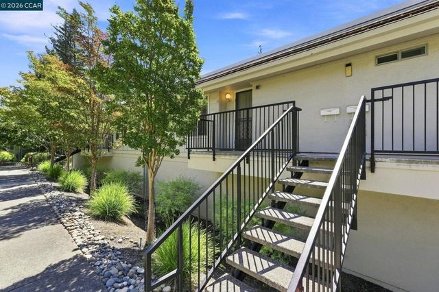 1224 Skycrest Dr # 3, Walnut Creek