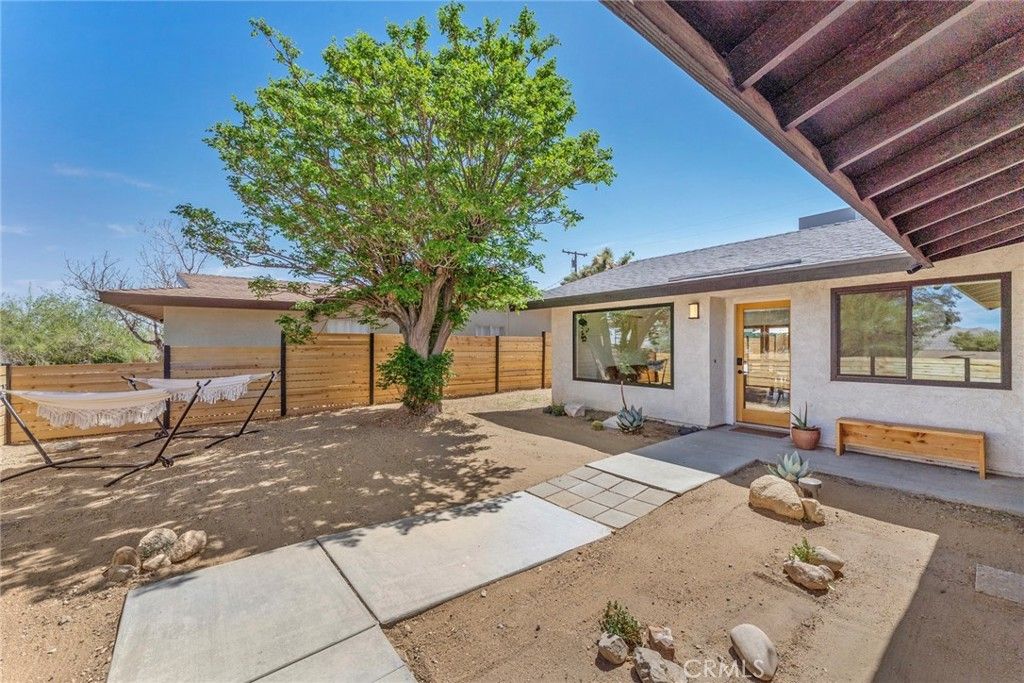 61483 Capilla, Joshua Tree