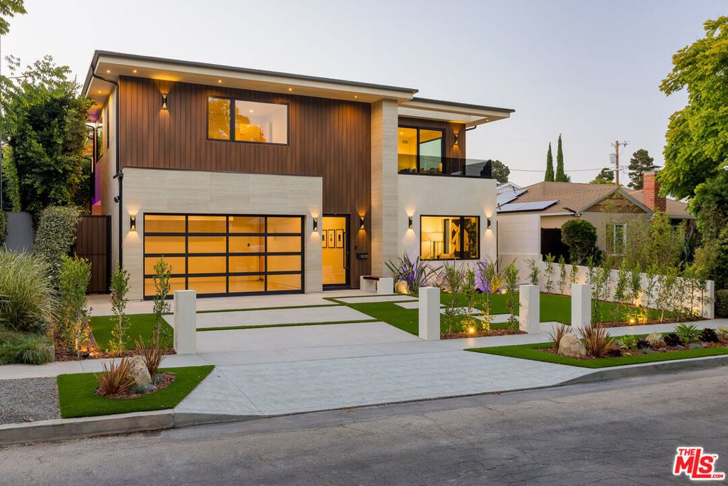 12035 Navy Street, Los Angeles