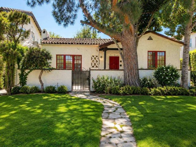 1923 Midvale Avenue, Los Angeles