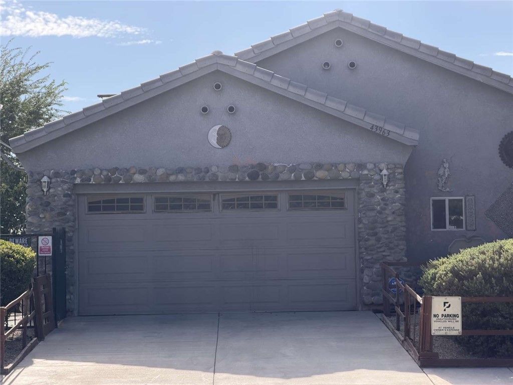 43963 Glenraven Road, Lancaster