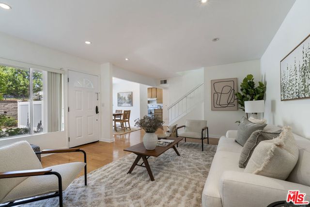 18515 Mayall Street # K, Los Angeles
