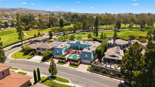 81 Royal Saint George Road, Newport Beach