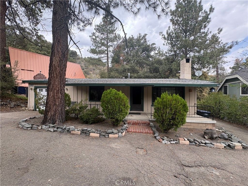5304 Desert View, Wrightwood