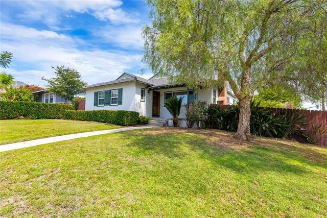 400 University Avenue, Burbank