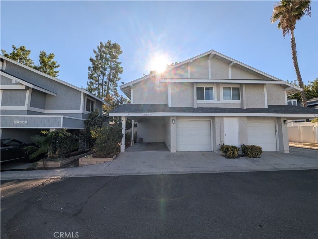 25255 Avenida Dorena, Newhall