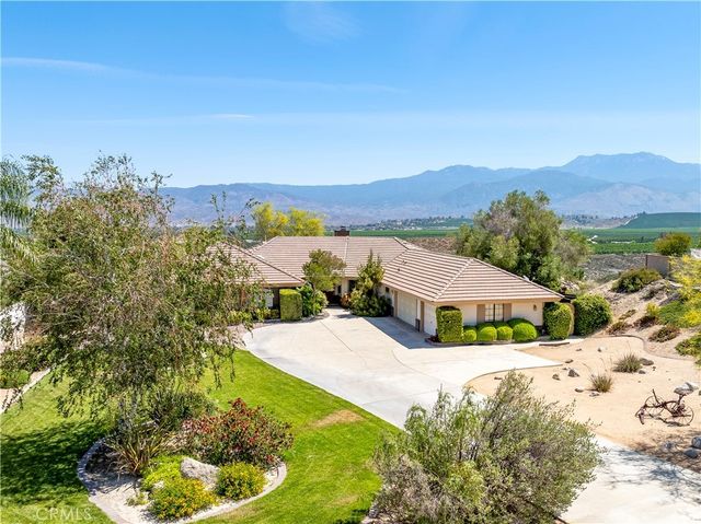 27810 Lake Street, Hemet