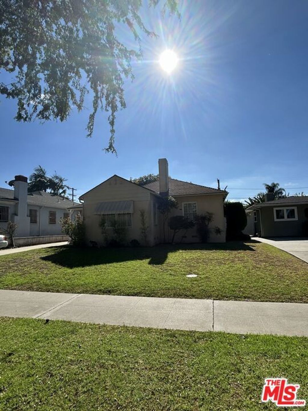 3445 S Redondo Boulevard, Los Angeles