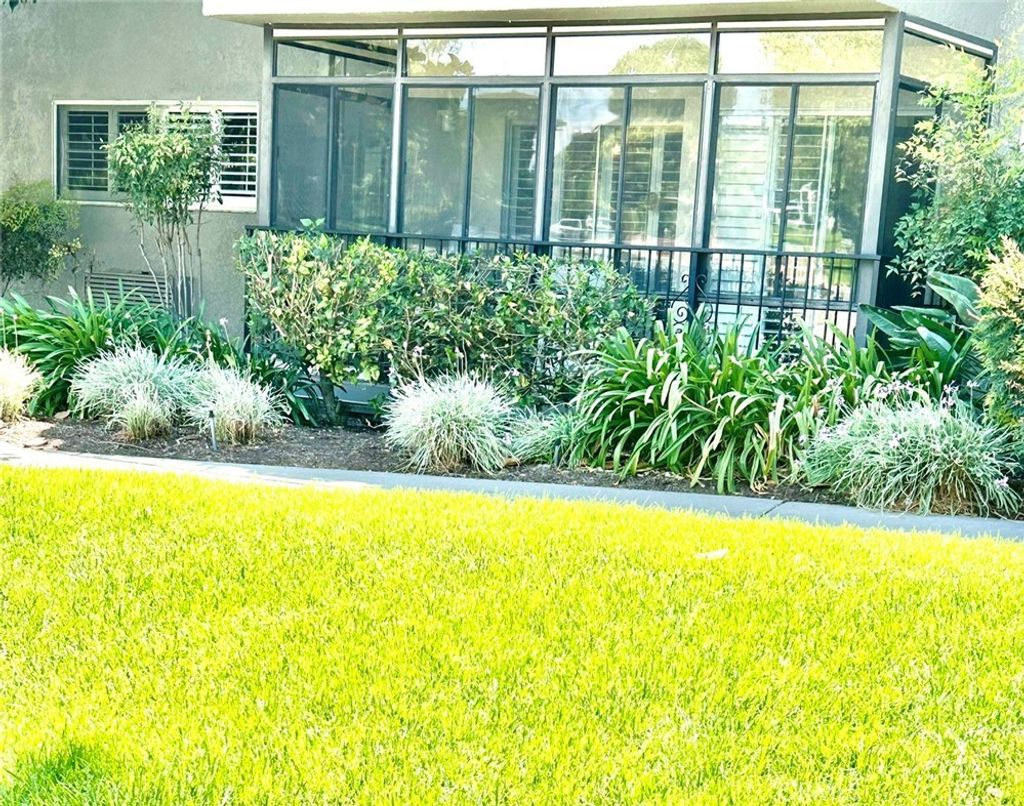 2393 Via Mariposa W # 1-g, Laguna Woods