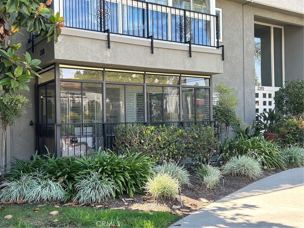 2393 Via Mariposa W # 1-g, Laguna Woods