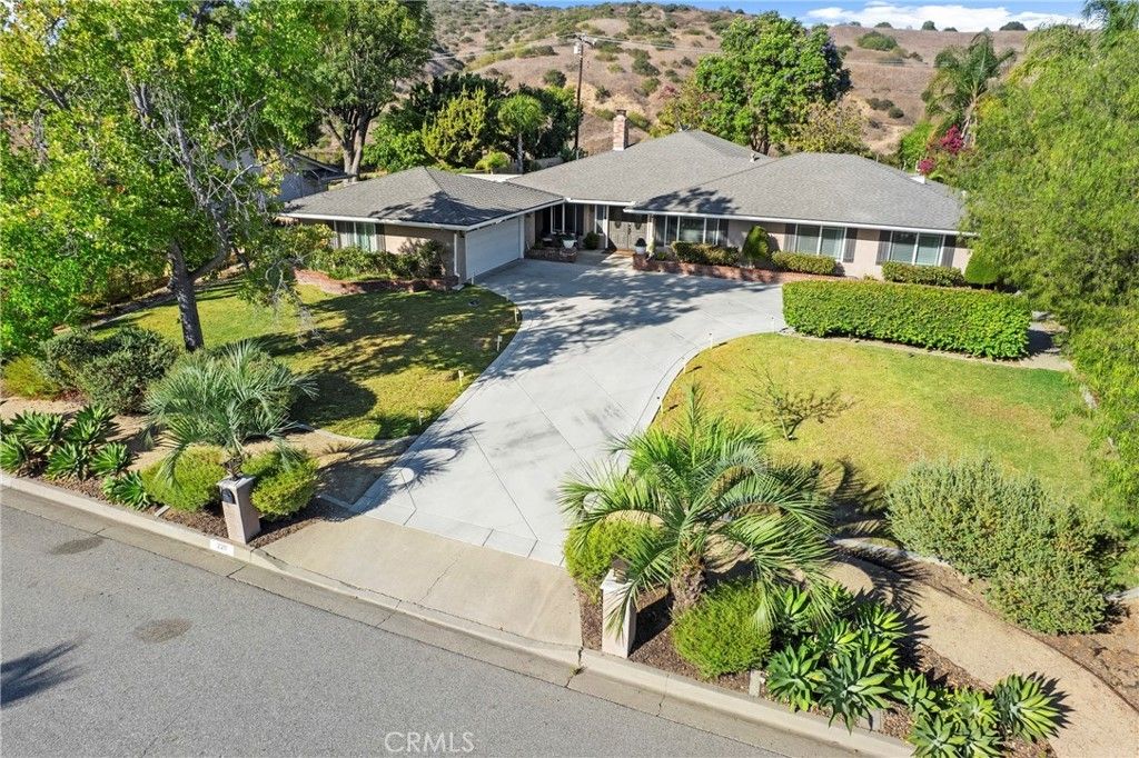220 Copa De Oro Drive, Brea