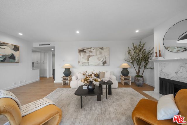 4477 Wilshire Boulevard # 308, Los Angeles