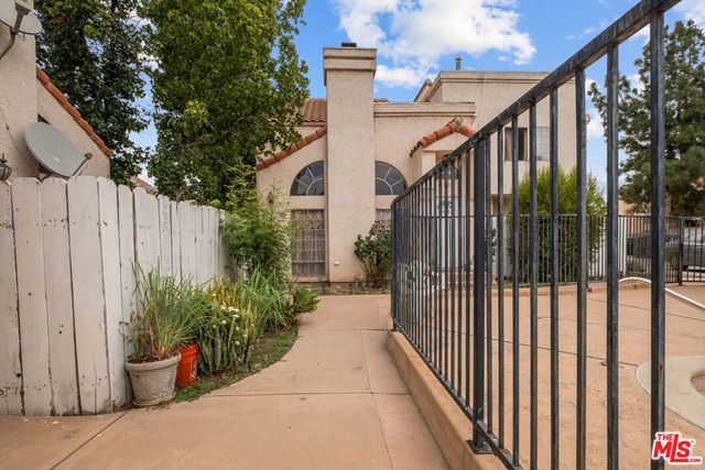 14422 Terra Bella Street # A, Los Angeles