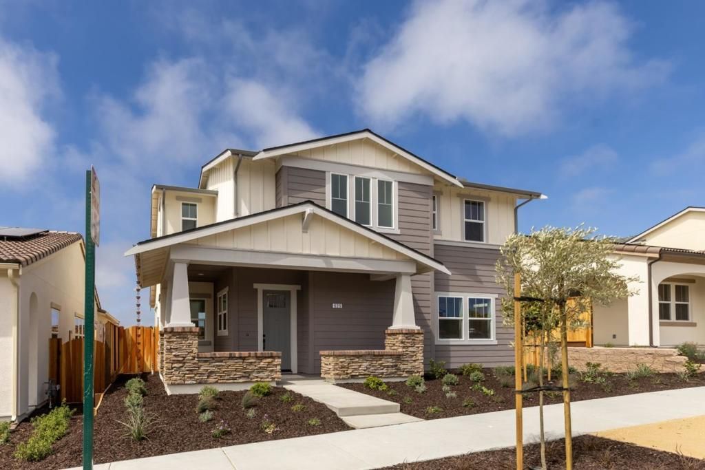 625 Santa Lucia Way, Marina