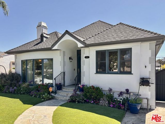 1712 S Wooster Street, Los Angeles