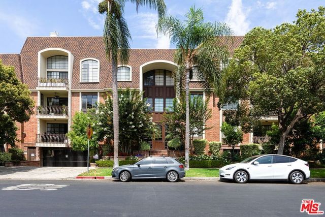 11939 Gorham Avenue # 204, Los Angeles