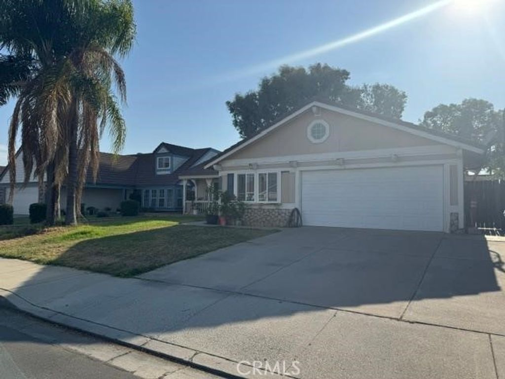 15135 Calle Renfro, Moreno Valley
