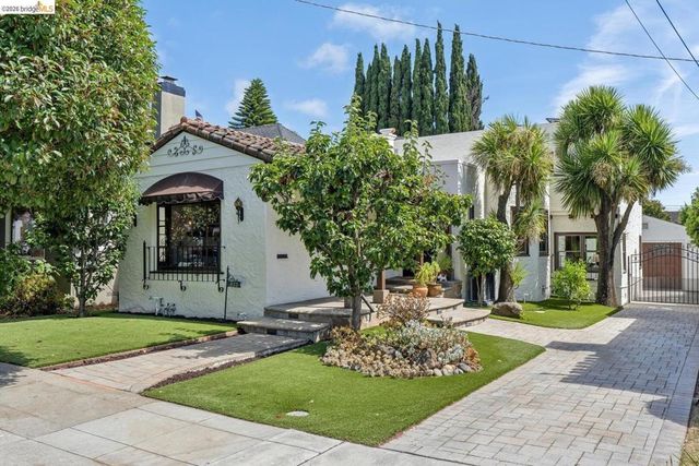 833 Rodney Dr, San Leandro