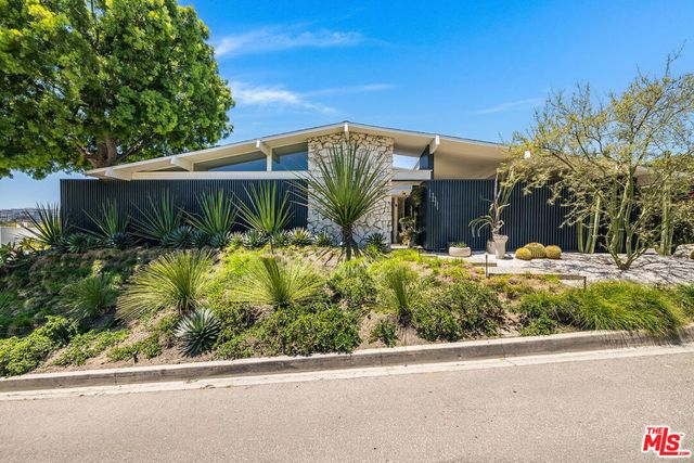 1331 Casiano Road, Bel Air