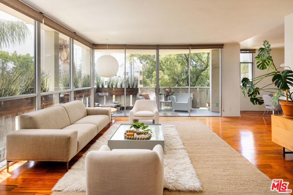 4455 Los Feliz Boulevard # 207, Los Angeles