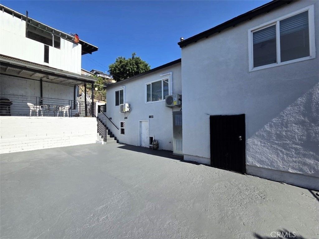 1046 N Bonnie Beach, City Terrace