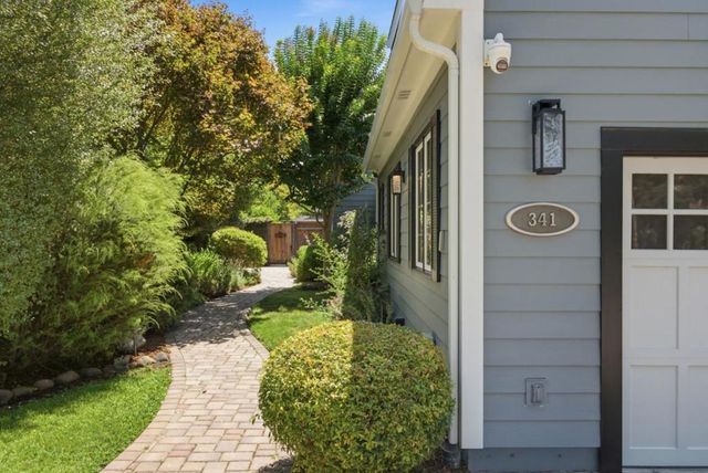 341 Arlington Road, Redwood City