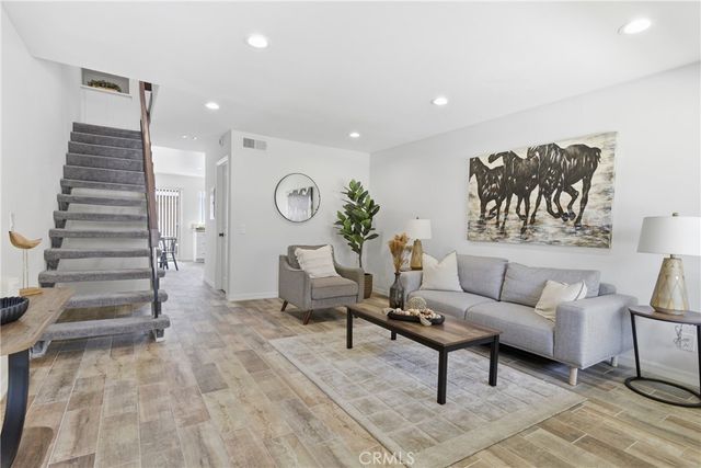 6094 Orange Avenue, Cypress