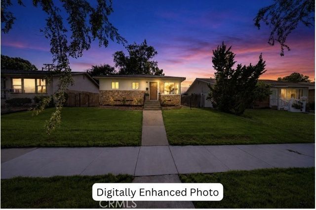 946 Cedar Street, Corona
