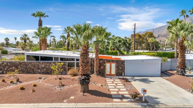 403 E Desert Willow Circle, Palm Springs