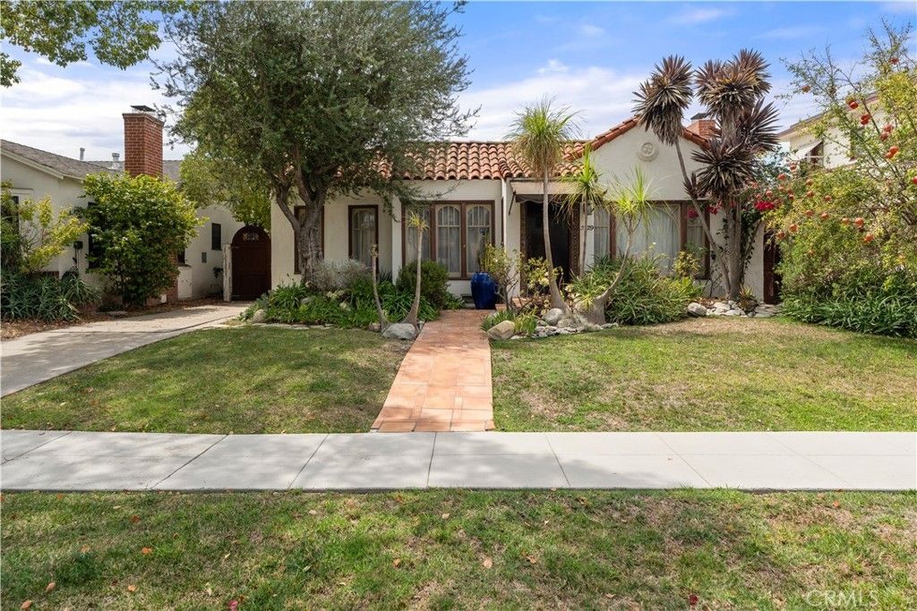 3729 Olive, Long Beach