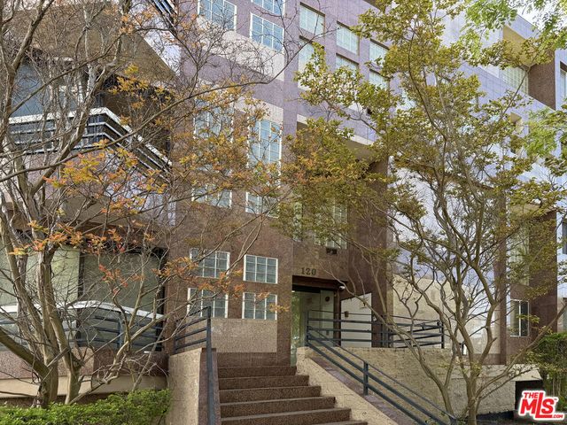 120 S Crescent Drive # 102, Beverly Hills