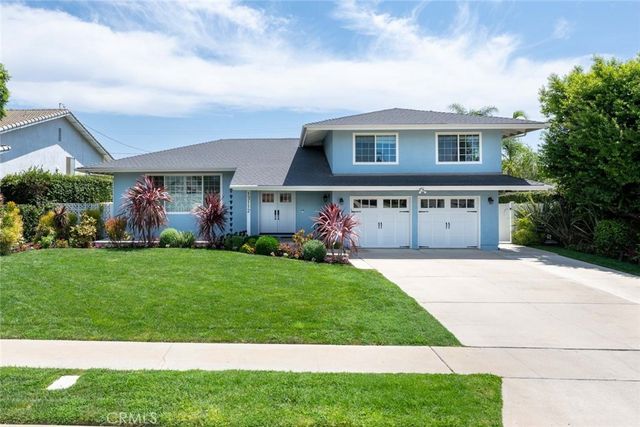 13112 Wheeler Place, North Tustin