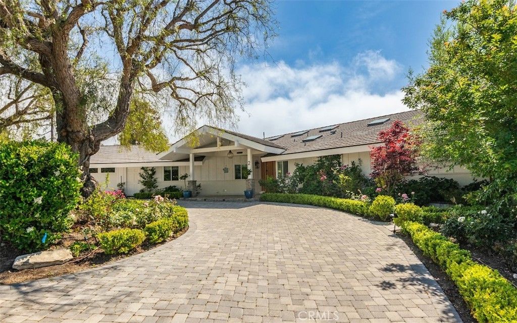 2 El Concho Lane, Rolling Hills