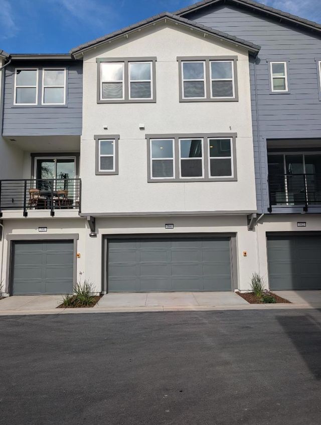 290 Dreamland Way # 060-061 Plan 6, Campbell
