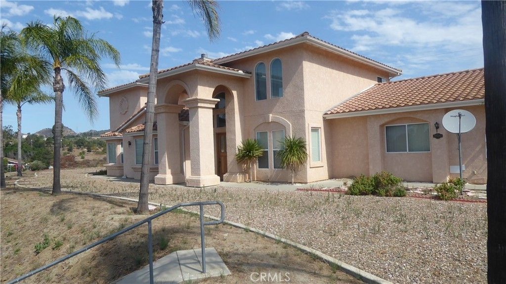 40482 Gavilan Mountain, Fallbrook