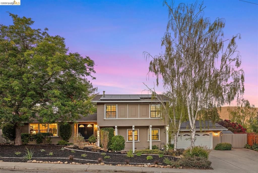 1235 Larch Ave, Moraga