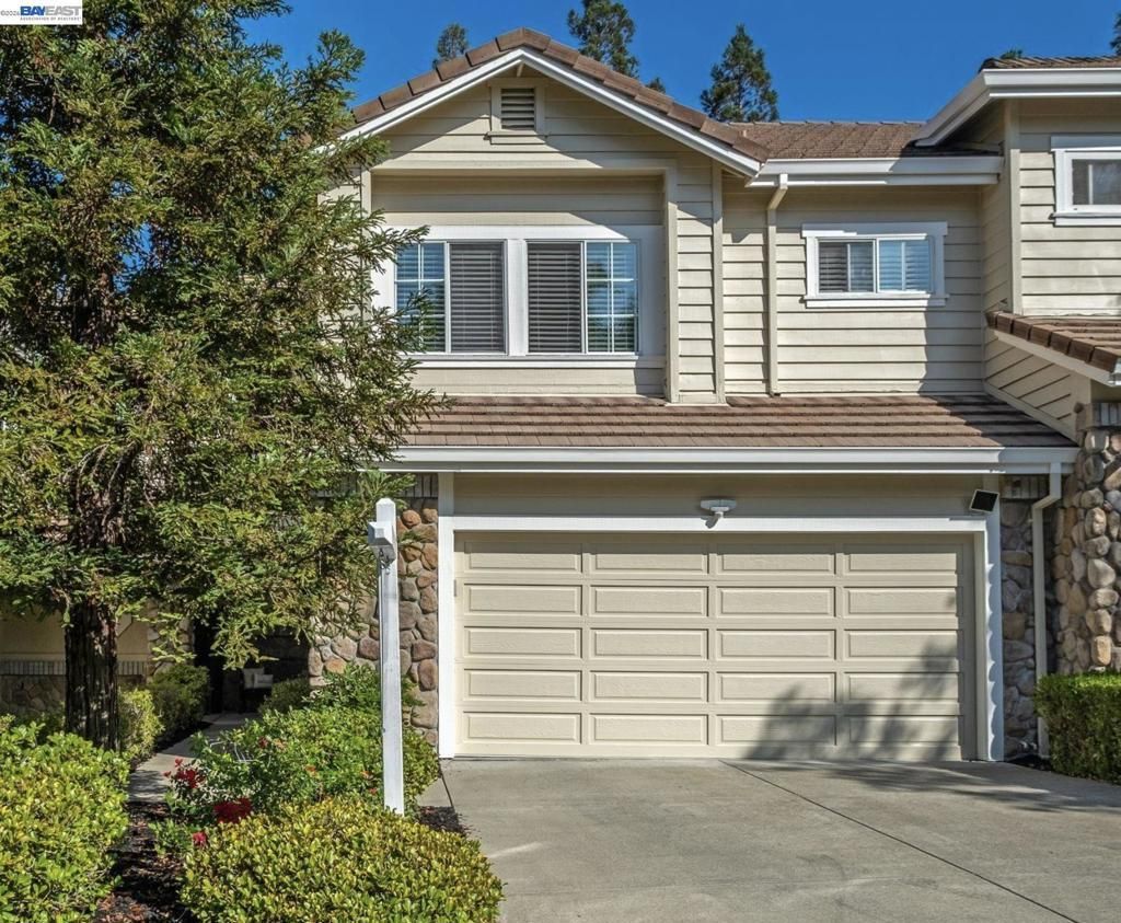 210 Wood Valley Pl, Danville