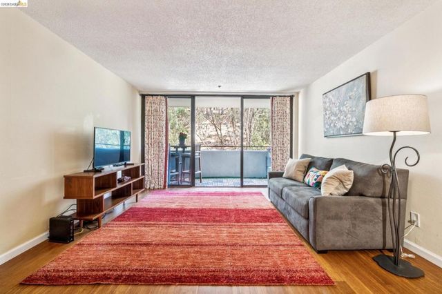 555 Pierce St # 1125, Albany