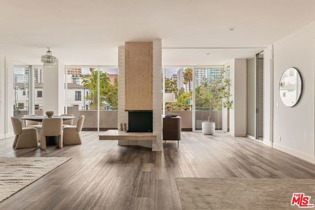 1333 S Beverly Glen Boulevard # 405, Los Angeles