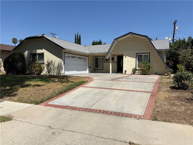 23435 Welby Way, West Hills