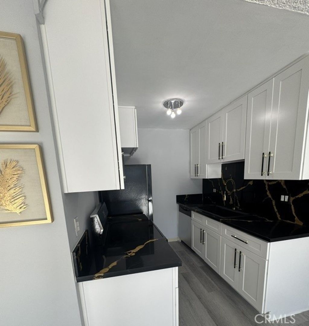 375 Atlantic # 407, Long Beach
