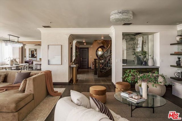 10560 Wilshire Boulevard # 2003, Los Angeles