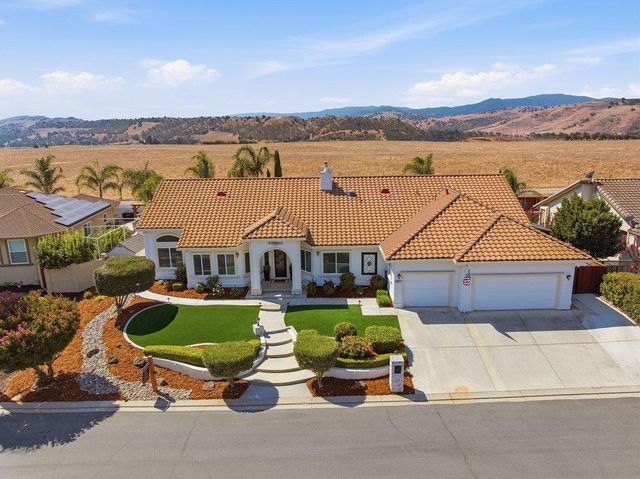 1490 Sonnys Way, Hollister