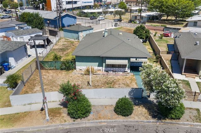 10400 Mary Avenue, Los Angeles