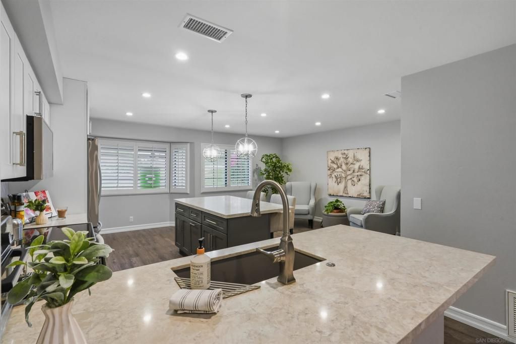 7982 Mission Vista, San Diego