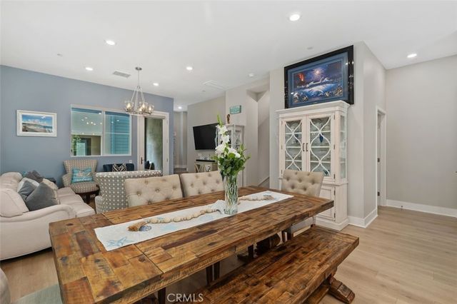 1642 W Saratoga Lane, San Pedro