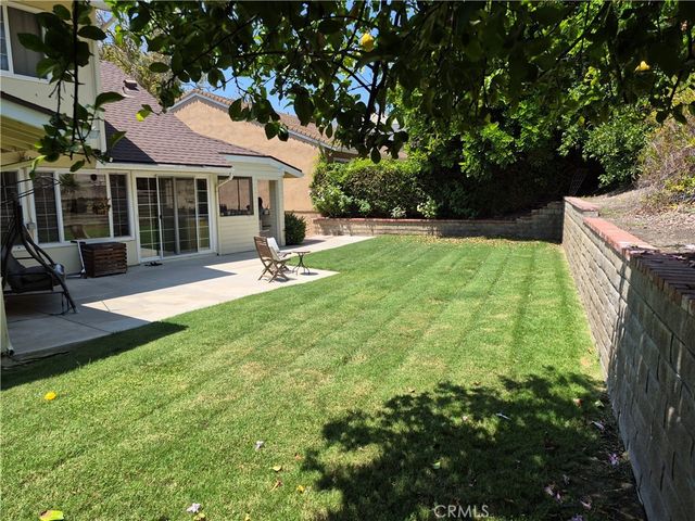 2100 Shady Brook Dr, Thousand Oaks