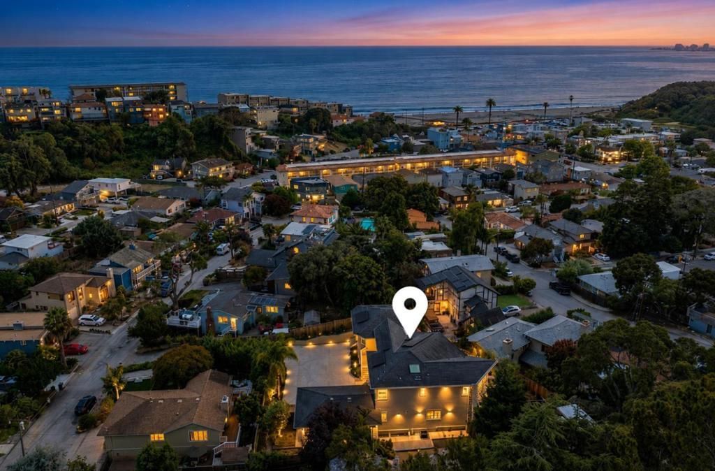 213 Sand Street, Aptos