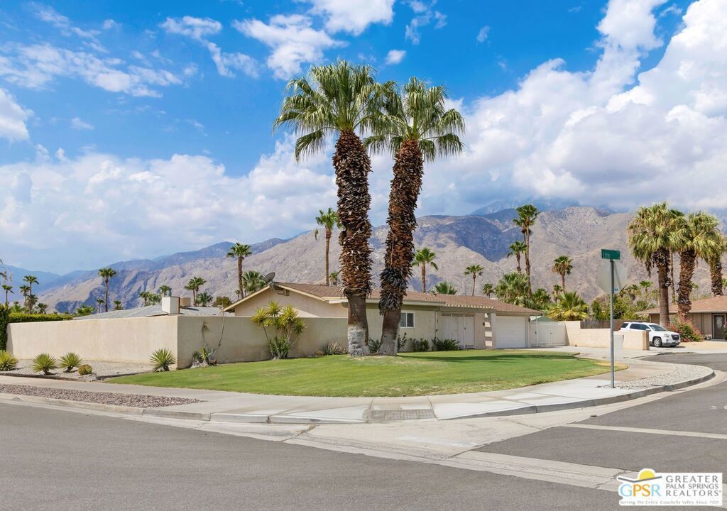 1181 E Estio Circle, Palm Springs